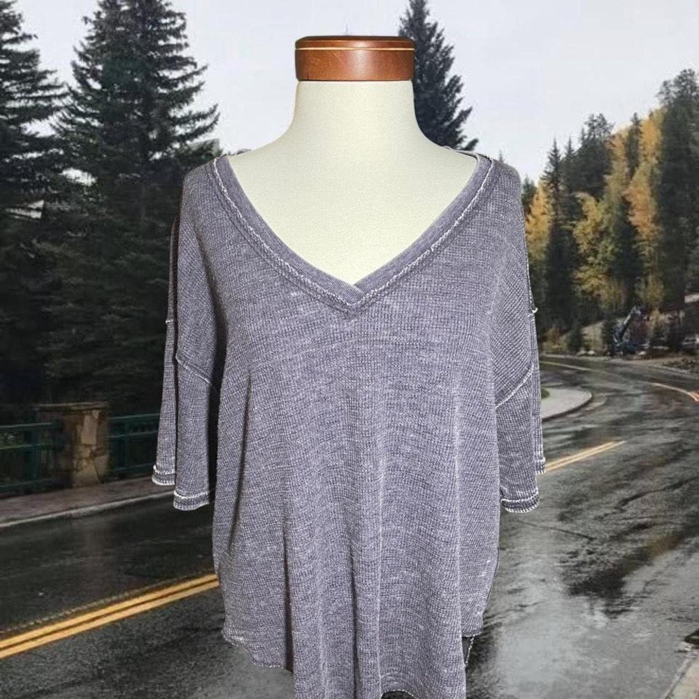 Free People NWT distressed waffle Hi-Lo V Neck Tee -‎ Purple